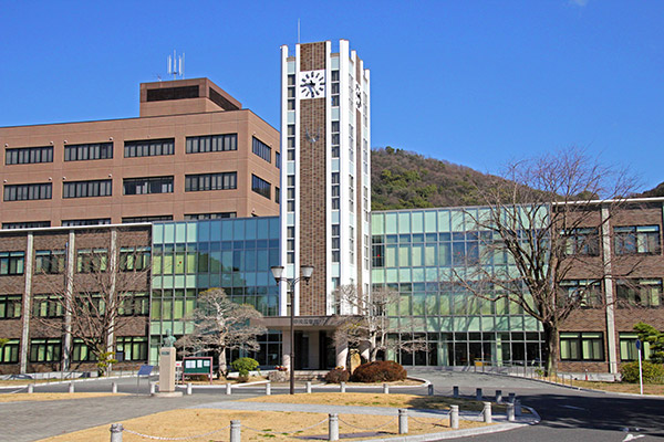 冈山大学 钟楼